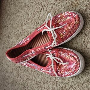 Size 8 coral twisted sequin flats